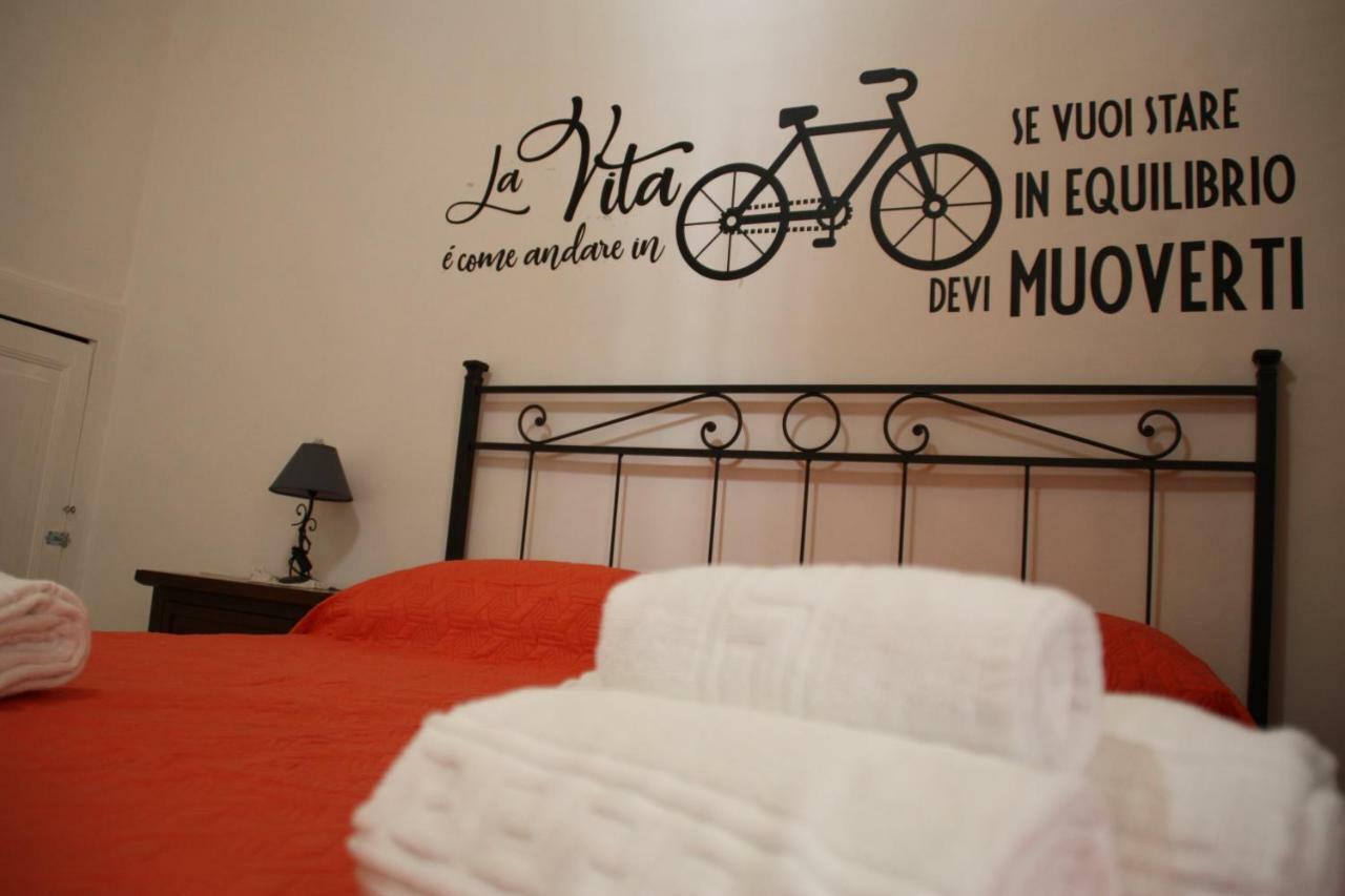 Gaeta Via Indipendenza Bed & Breakfast ภายนอก รูปภาพ